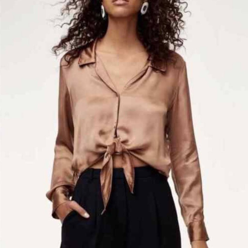 Aritzia Wilfred Free tie front blouse